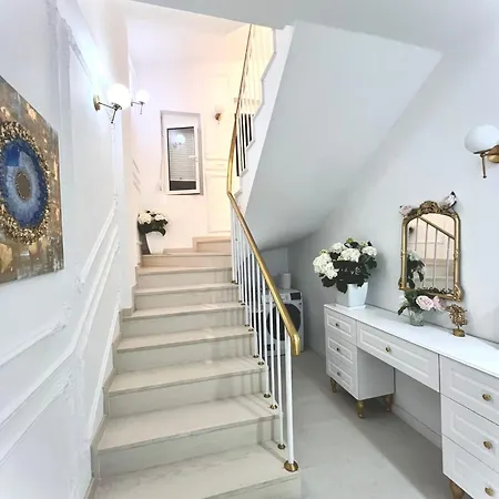 Βίλα Pasha Τίρανα